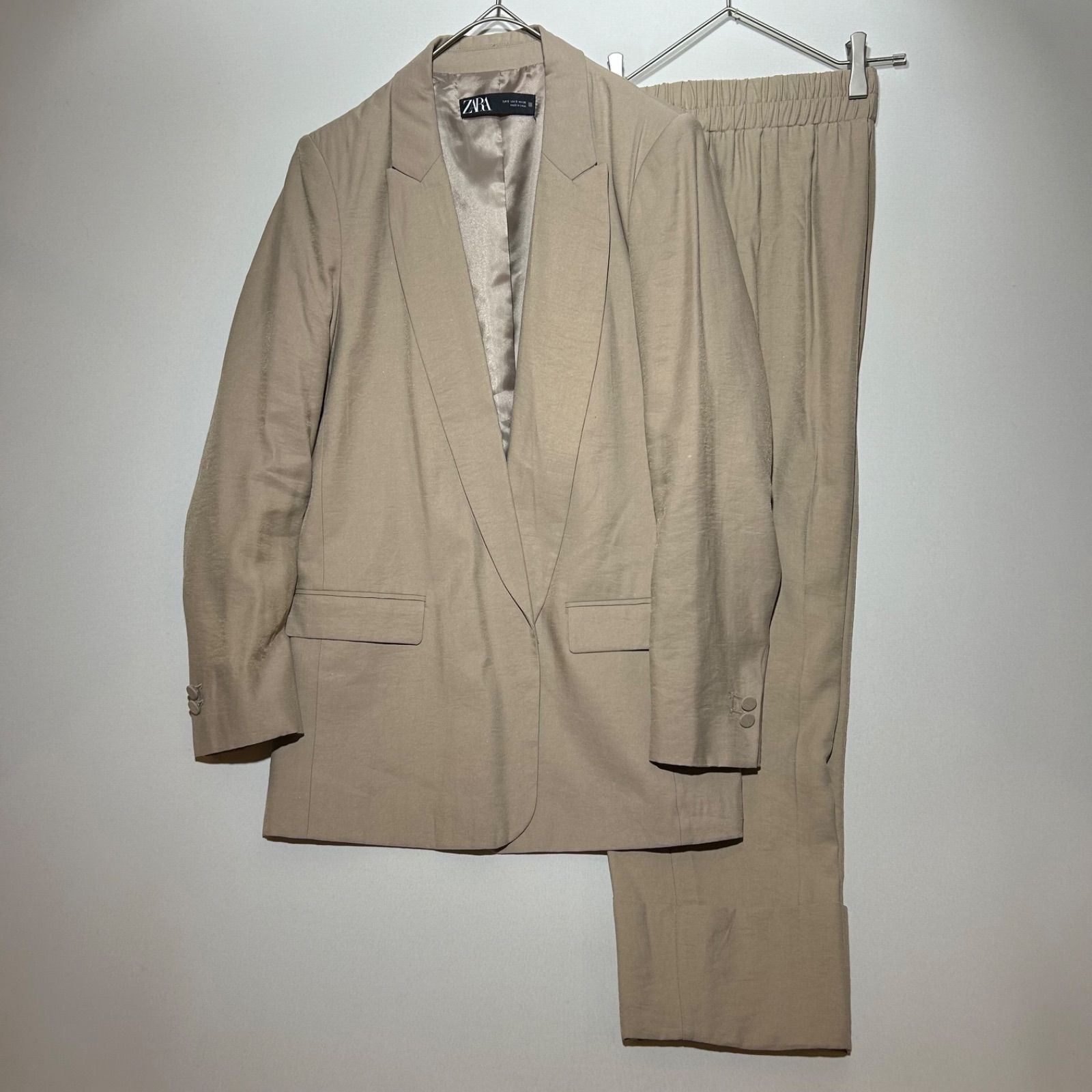 ザラ ZARA セットアップ ベージュ ボタンレス 薄手 春夏 - メルカリ