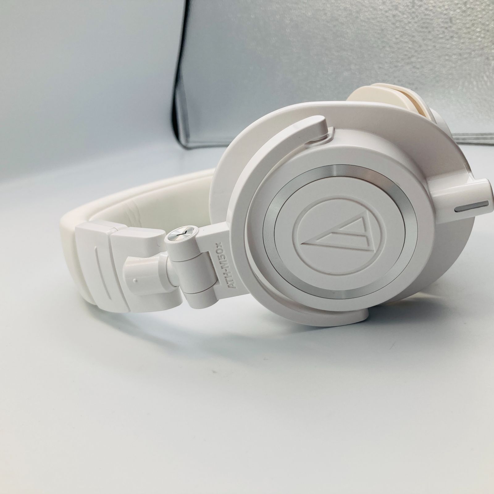audio-technica オーディオテクニカ ATH-M50xWH プロフェッショナル
