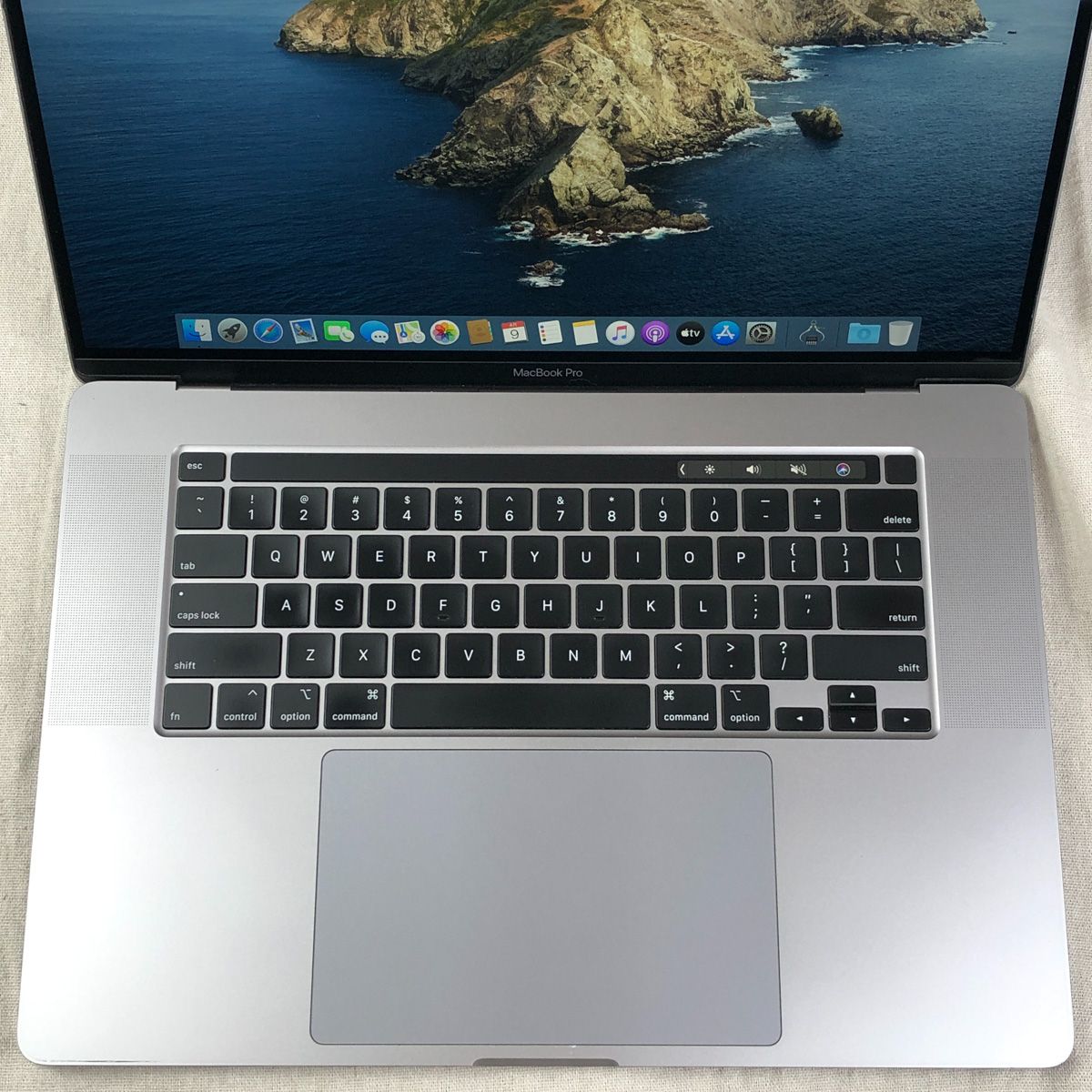 ジャンク MacBook Pro 16