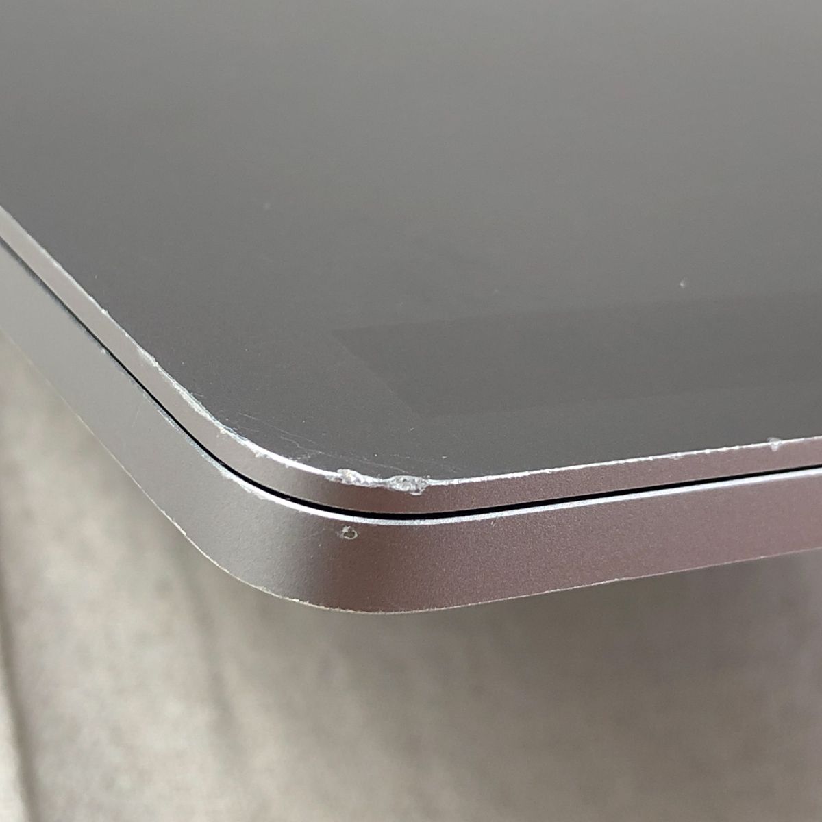 ジャンク MacBook Pro 16