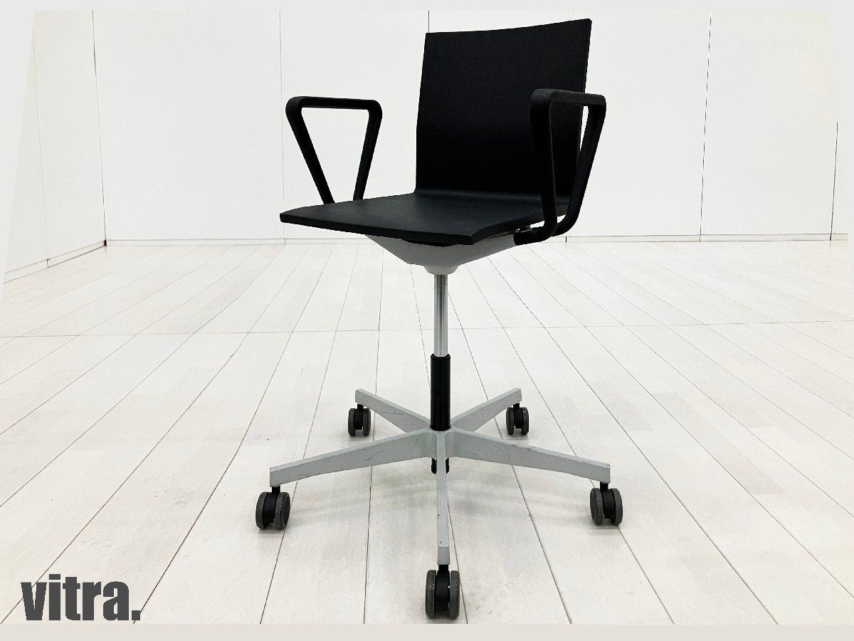 vitra/ヴィトラ■04 / ゼロフォー スタジオチェア■マールテン・ヴァン・セーヴェレン■ブラック■ウレタンキャスター
