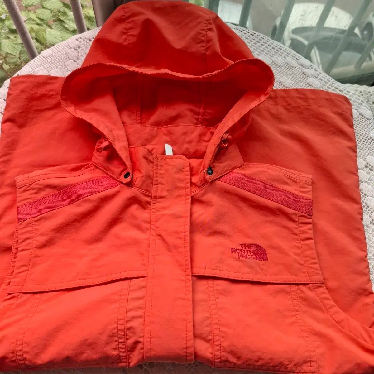 THE NORTH FACE ザノースフェイス オレンジ色 フード ウィンドブレーカー 90