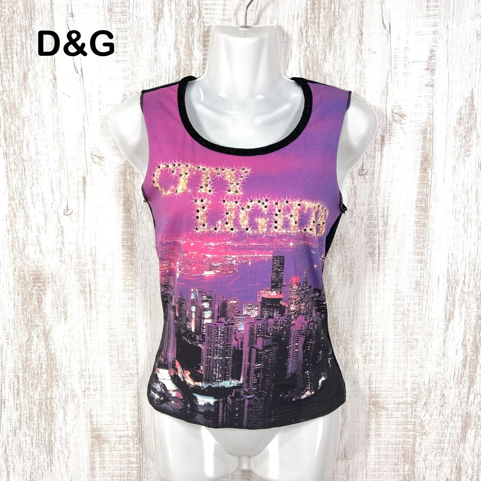 00s D&G DOLCE&GABBANA ドルチェアンドガッバーナ CITY LIGHTS シティライツ ナイトグラフィック スパンコール タンクトップ パープル レディース ノースリーブ トップス