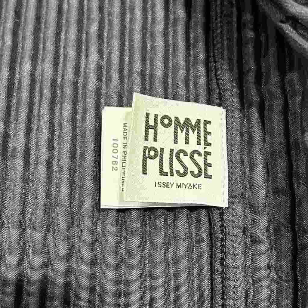 オムプリッセイッセイミヤケ HOMME PLISSE ISSEY MIYAKE タグ付き