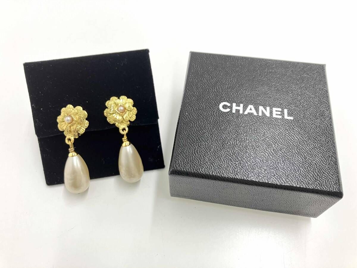 CHANEL シャネル カメリア 95P イヤリング
