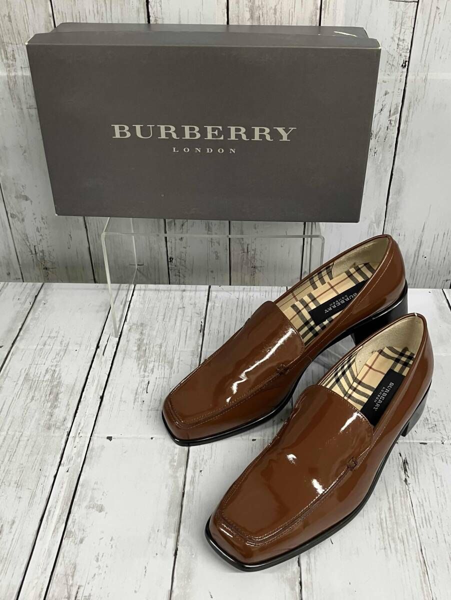 【タグ、箱あり】BURBERRY LONDON/ローファー/24㎝/キャメルブラウン/エナメル加工