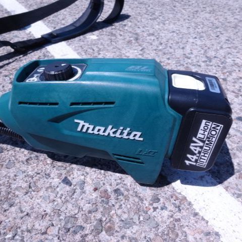 Makita マキタ 草刈機 充電式草刈機 MUR142UD 充電式リチウムイオン 