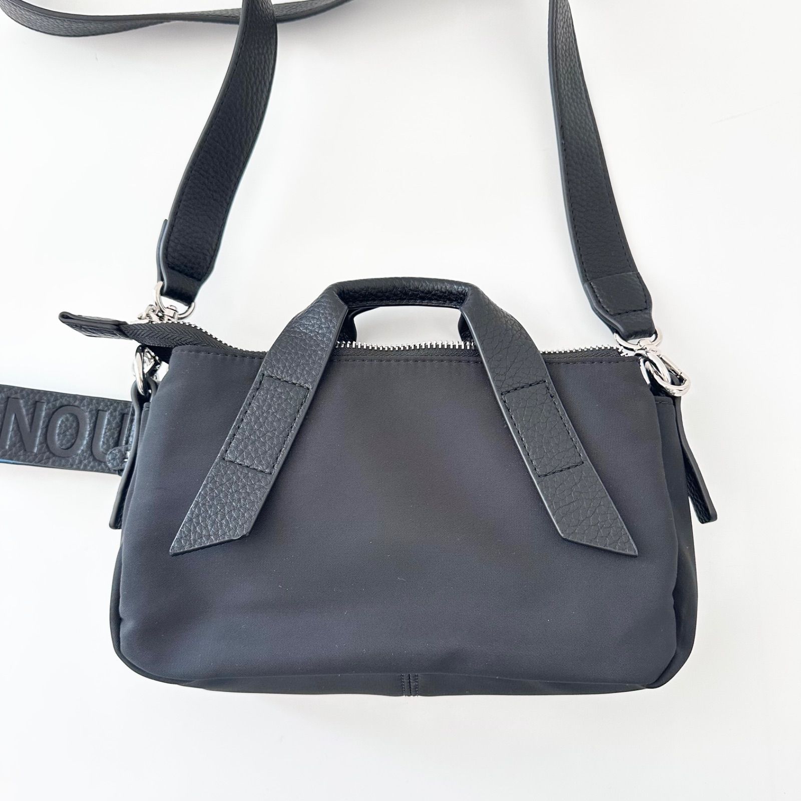 ヌエール nouer チャーム付き 2Way ミニバッグ ショルダーバッグ 