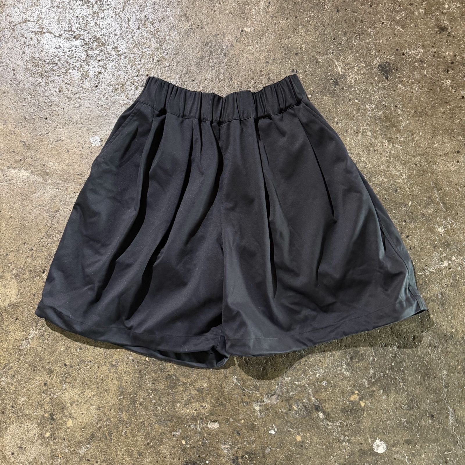 UNTRACE 25ss KNEE SHORTS 裾スピンドル ドローコード ダークネイビー