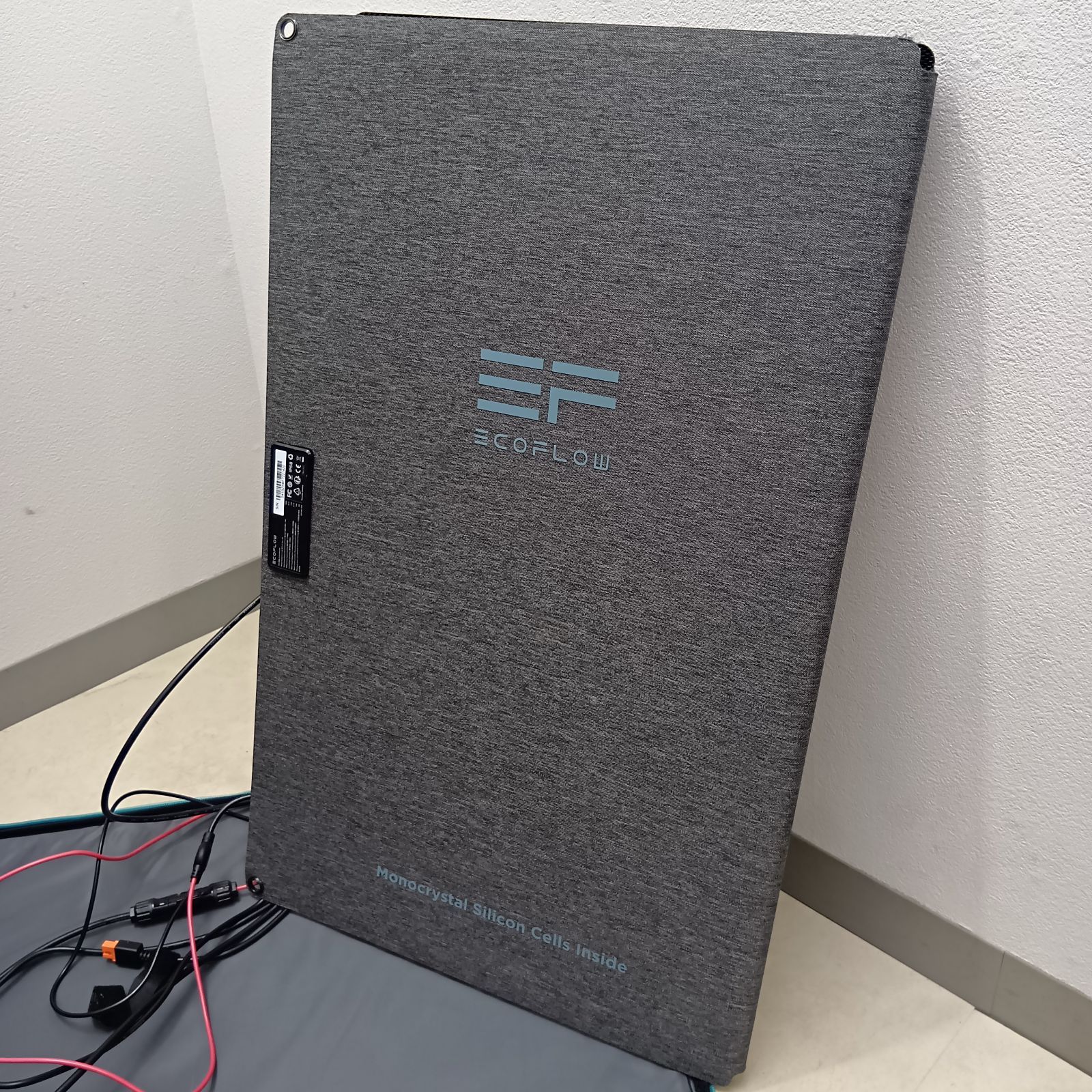 N ecoflow エコフロー 折りたたみ式ソーラーパネル 高効率 160W - メルカリ