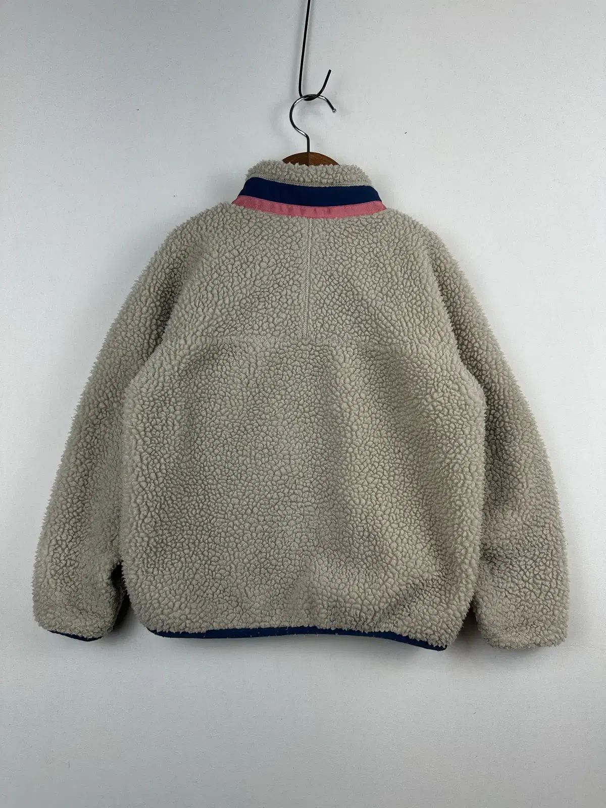 キッズ服(100cm~) キッズ)19年 patagonia ジップアップ (5 6歳)