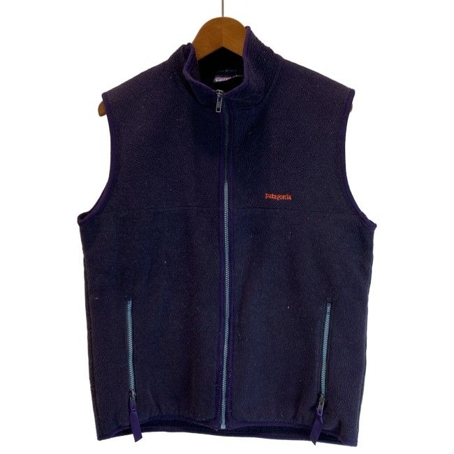 【中古】　patagonia　フリースベスト　レイヤード　ハイネック　フルジップ　無地　ワンポイント　刺しゅう　USA製　アウトドア　古着　/2002