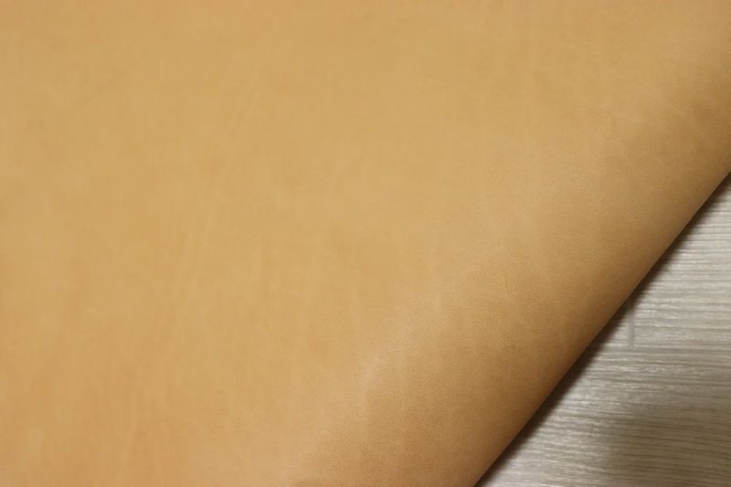 ウイスキー 187ds ヌメ革 牛革 バングラデシュ レザー 素上げ はぎれ 一枚革 レザークラフト 革 皮 本革 diy 生地 材料