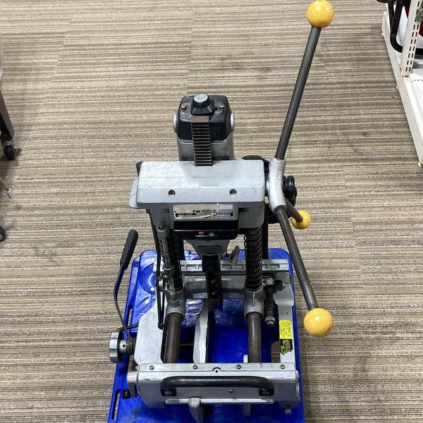 makita マキタ 手動カクノミ モデル7304 100V 最大切込125mm 4寸1分 アリ穴 カマ穴 継手穴加工 ★104