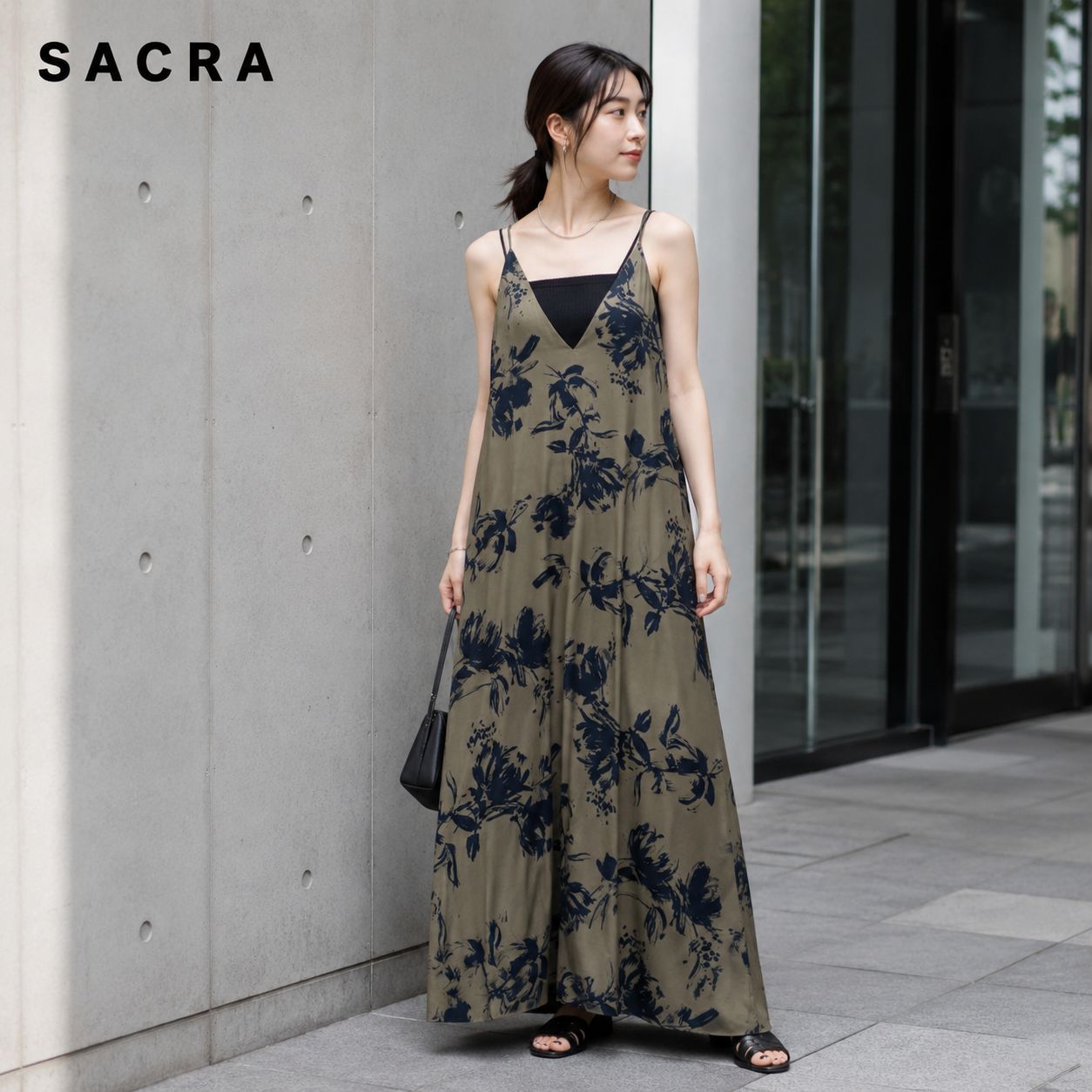 SACRA サクラSHADE FLOWER OP シェードフラワーワンピース キャミワンピース M カーキ グリーン系 黒 ブラック 花柄 フラワープリント ロング丈 マキシ丈 春 夏 裏地あり 定価約3.8万円