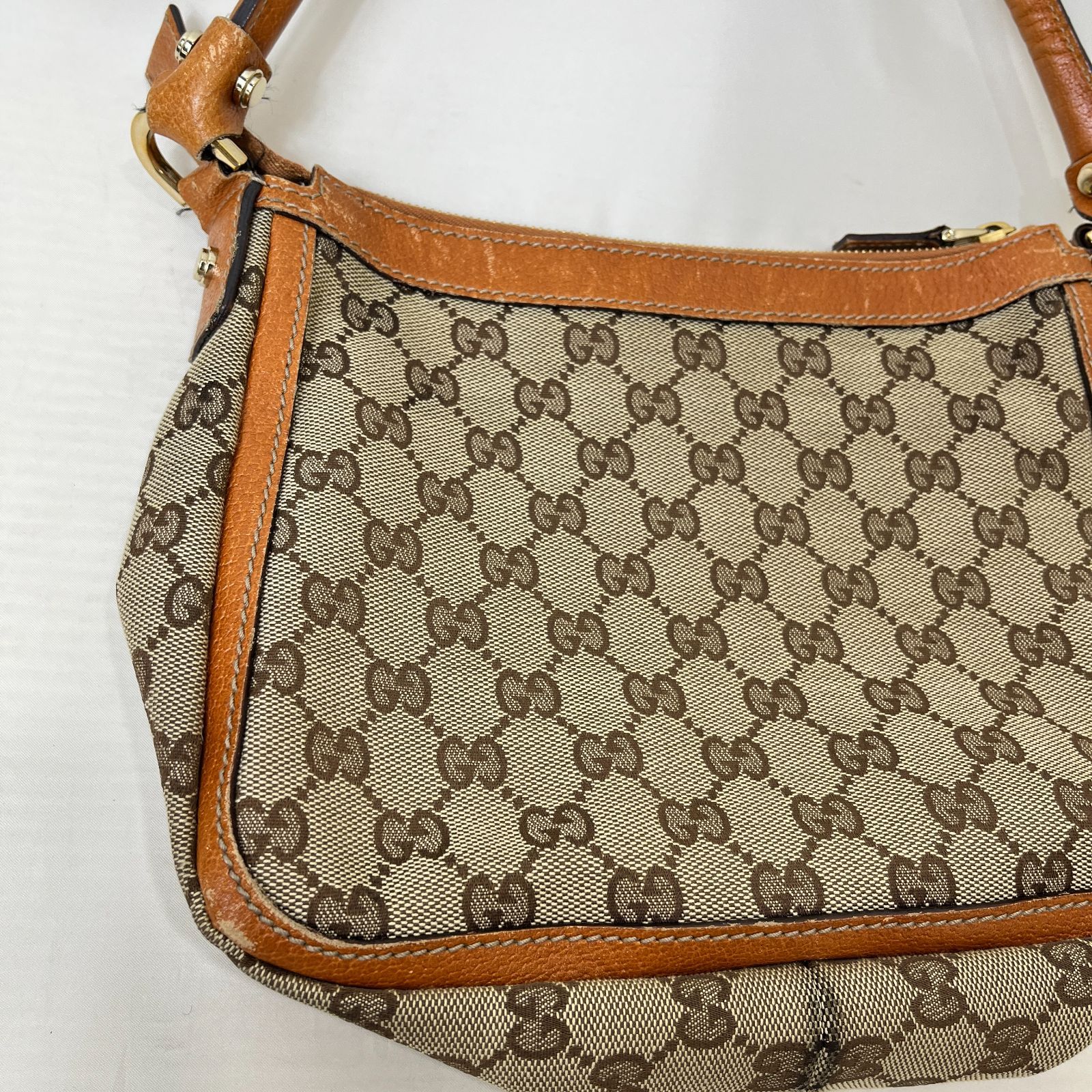グッチ GUCCI セミショルダーバッグ スエード スレ 茶 ブラウン GUCCI グッチ ショルダー欠品 スレ有 GGキャンバス ショルダーバッグ