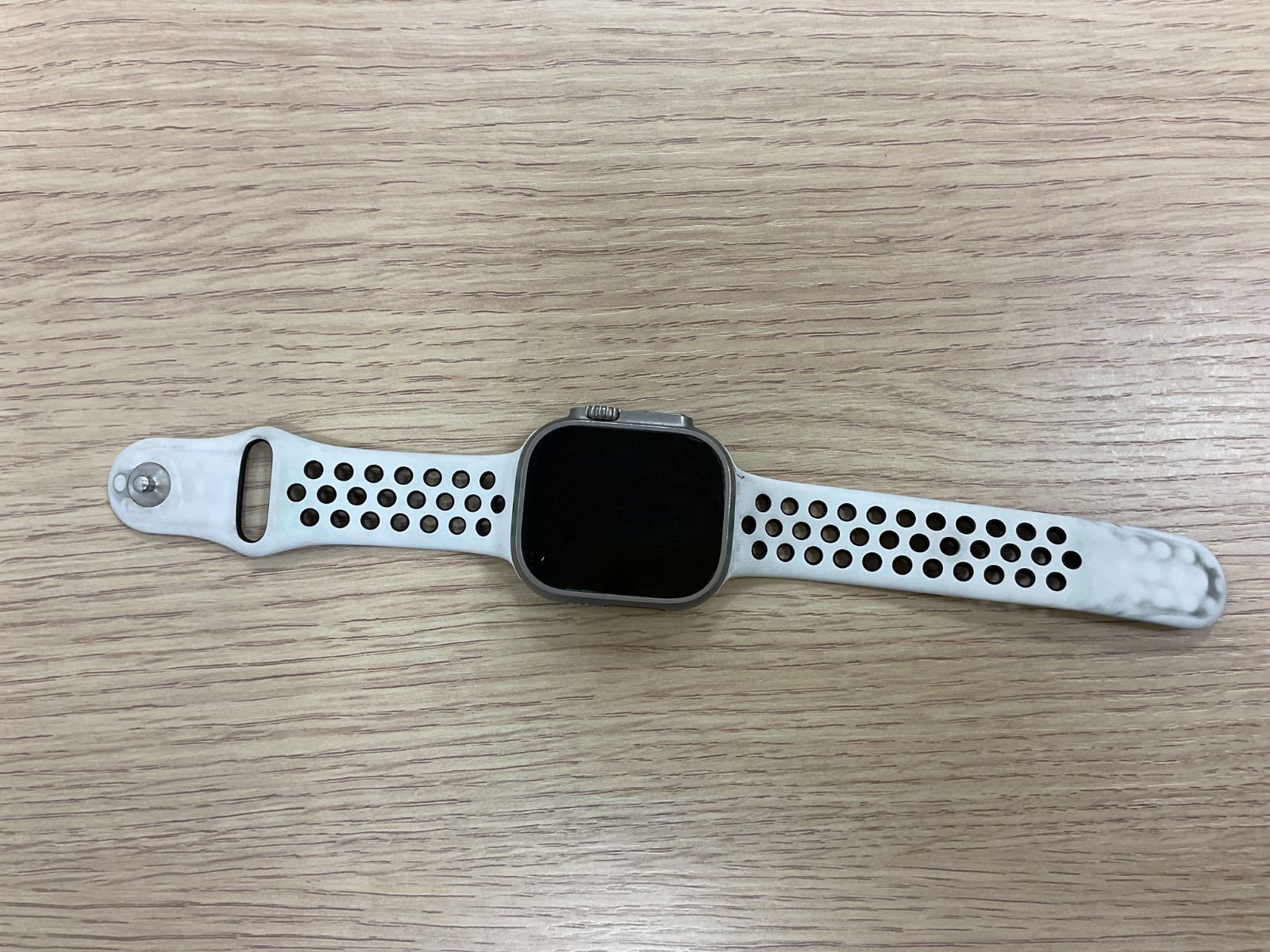 Apple Watch Ultra 本体 + バンド付き + 充電ケーブル付き