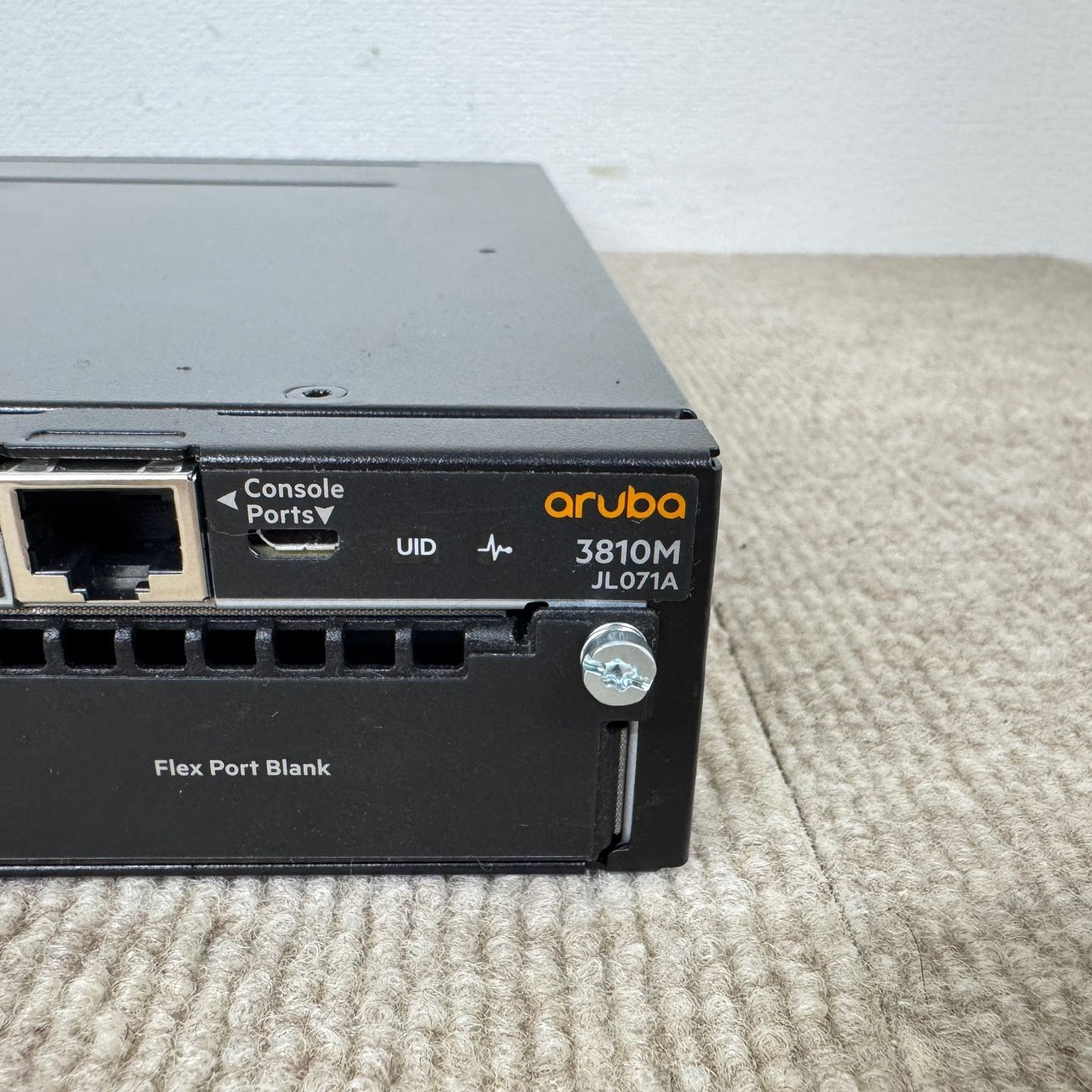 HP Aruba JL071A 3810M 24 Port Gigabit 1Slot Switch JL084A 電源無し 
