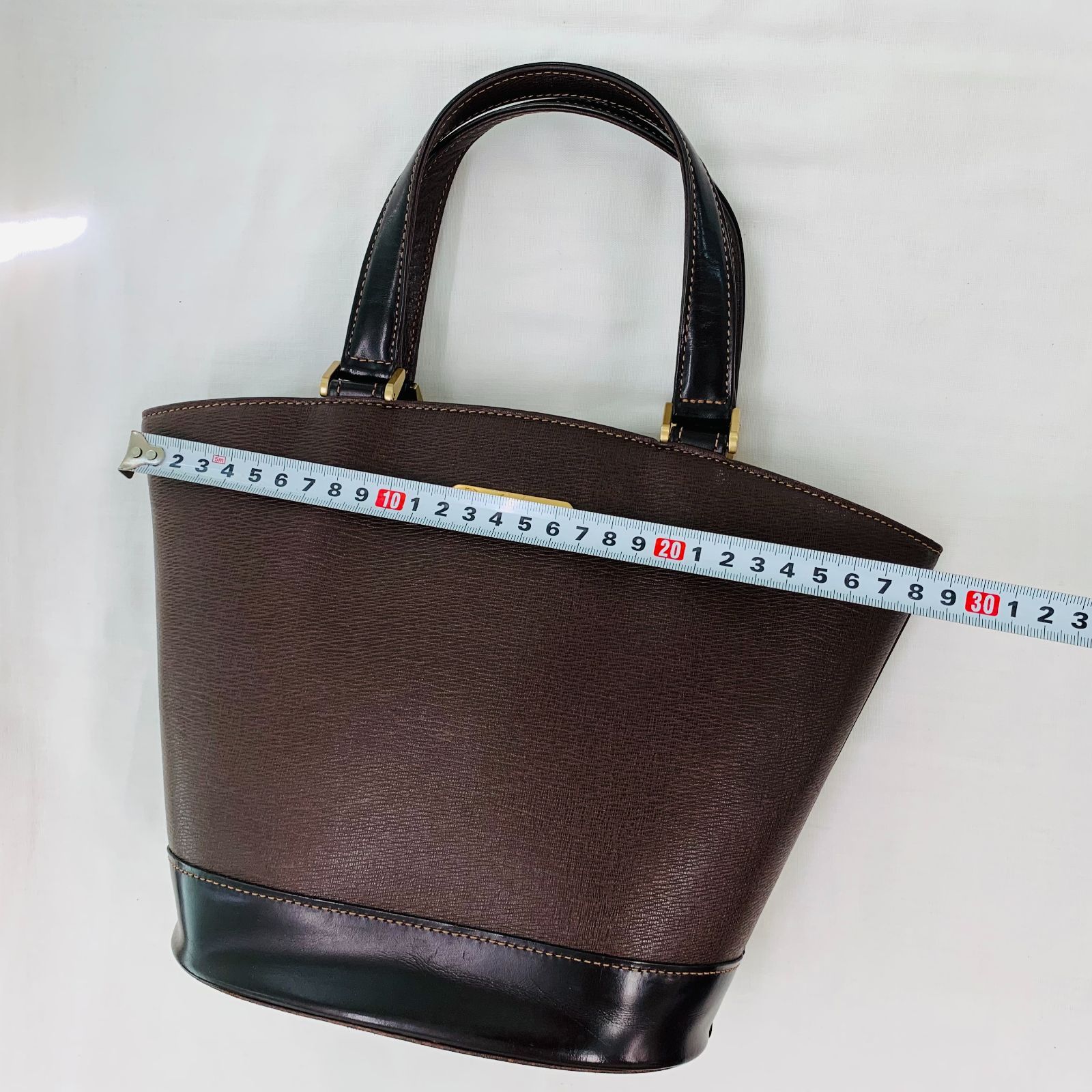 希少・極美品】Burberrys ヴィンテージ ハンドバッグ 筒型 レザー 