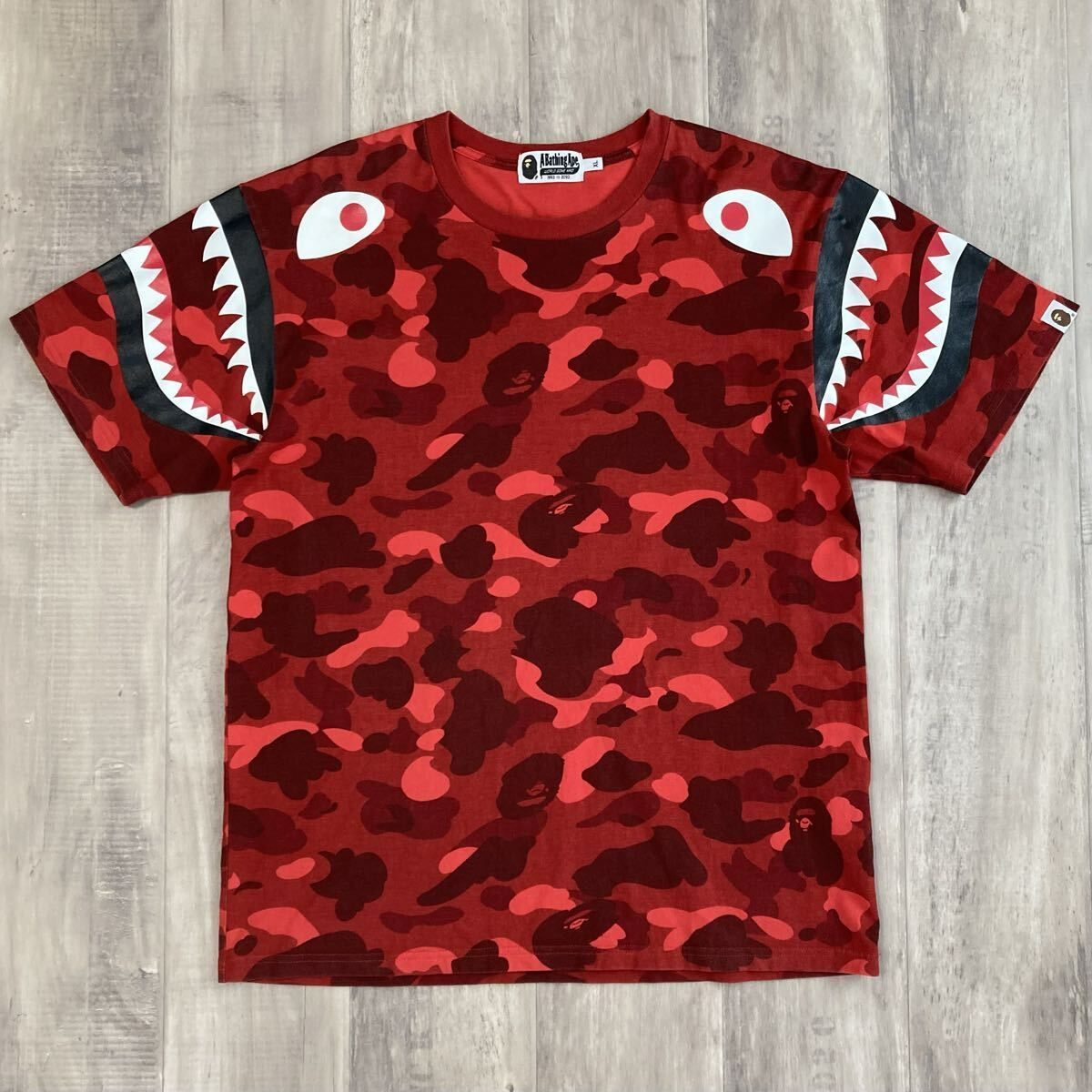 ★XL★ Red Camo Shoulder シャーク Tシャツ a bathing ape BAPE Shark Tee エイプ ベイプ アベイシングエイプ 迷彩 レッドカモ gy44