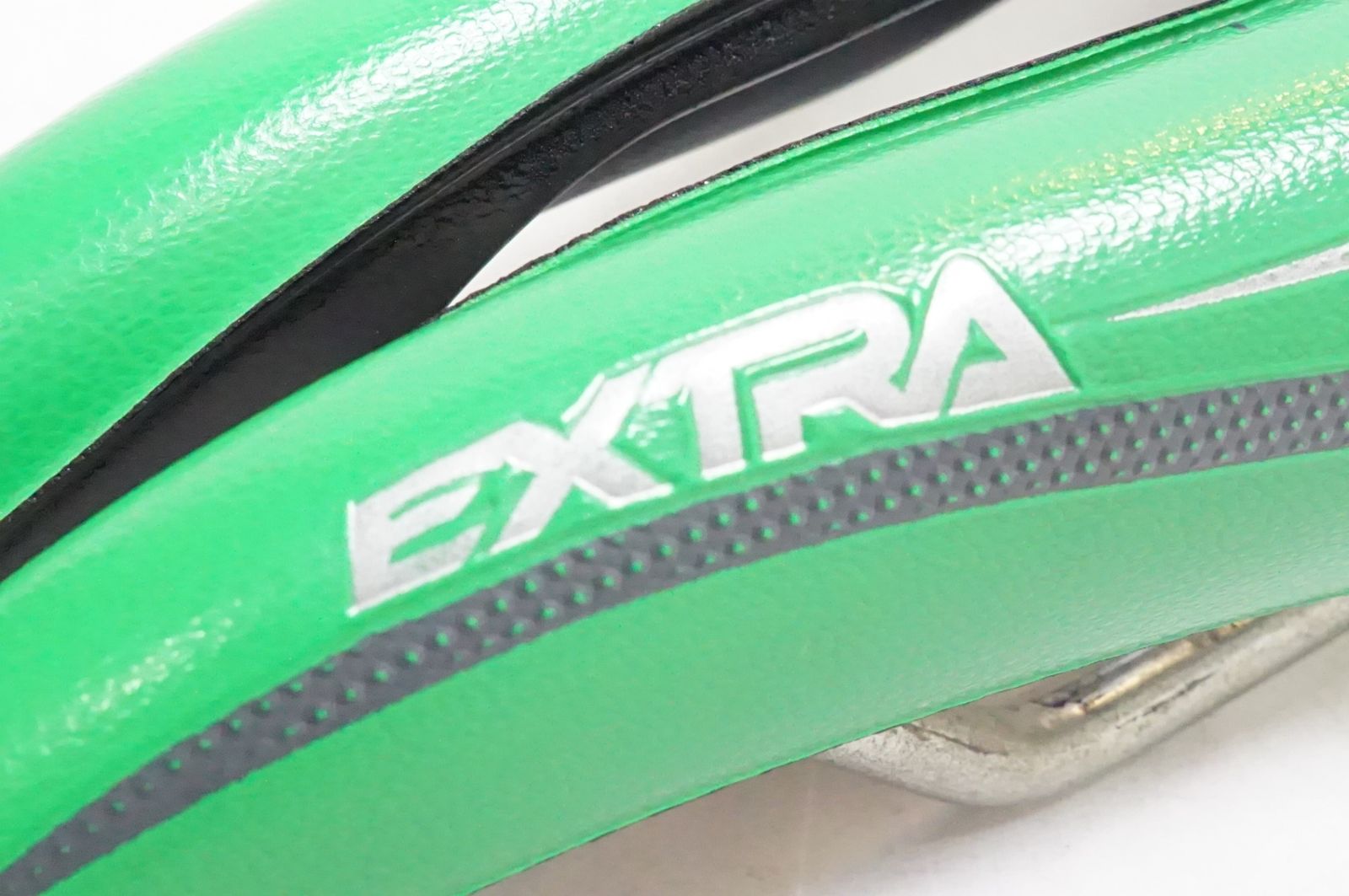 SELLE SMP 「セラエスエムピー」 EXTRA サドル / バイチャリ熊谷店