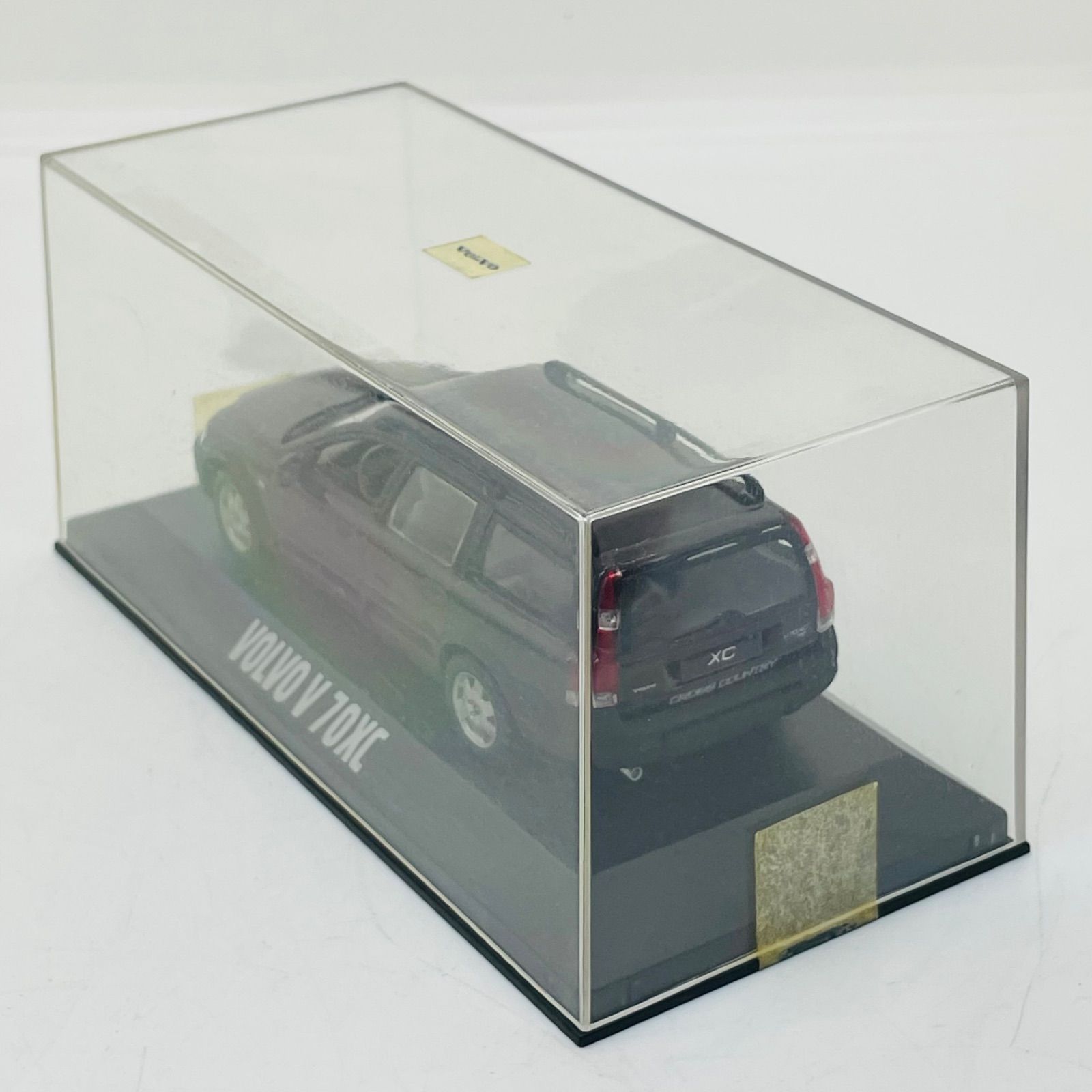 ボルボ V70 1/43 スケールモデル　ミニチャンプス 1/43 ミニチャンプス ボルボ V70 2000 （オリーブメタリック
