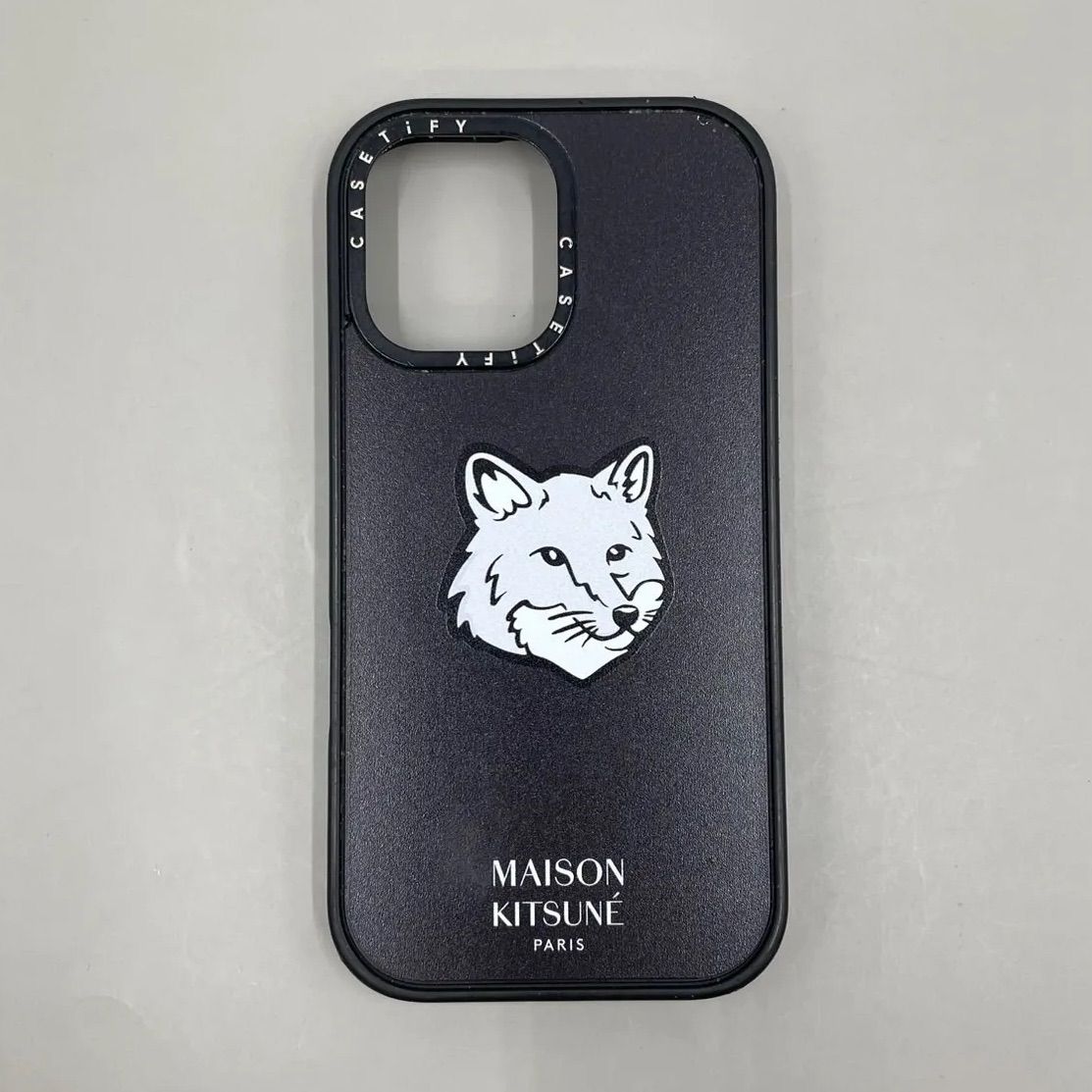 美品　MAISON KITSUNE　メゾンキツネ　CASETiFY ケースティファイ　iPhoneケース　iPhone12/12pro ハードケース　ロゴ　キツネ　黒　ブラック