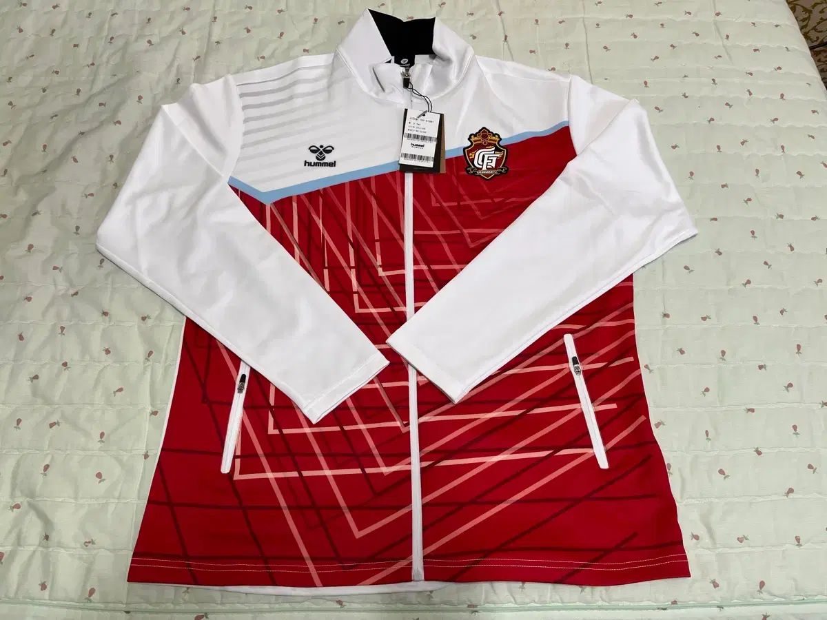 hummel トレーニングジャケット (경남FC)