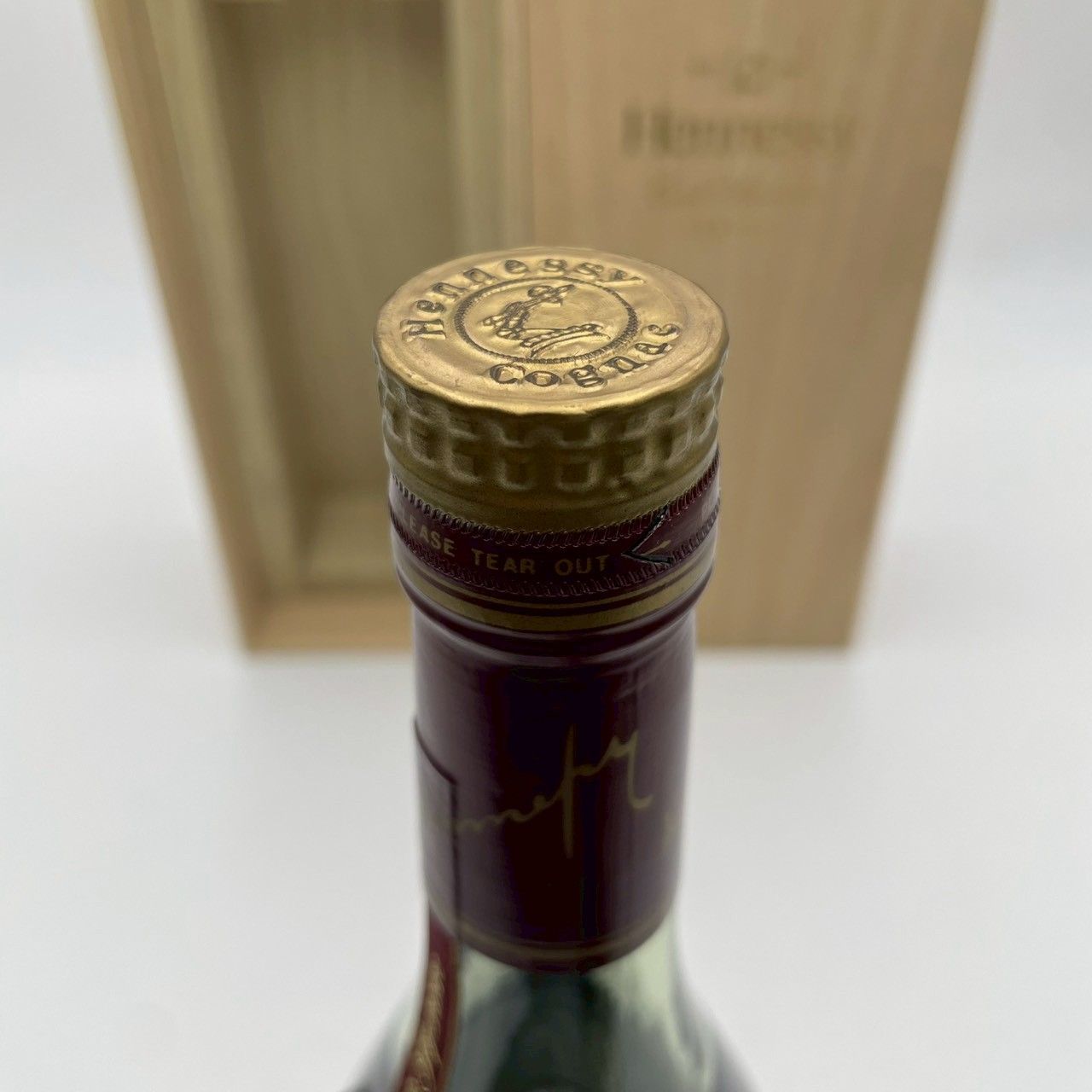 Hennessy Cuvee Superieure ヘネシー キュヴェ スペリオール 赤ラベル