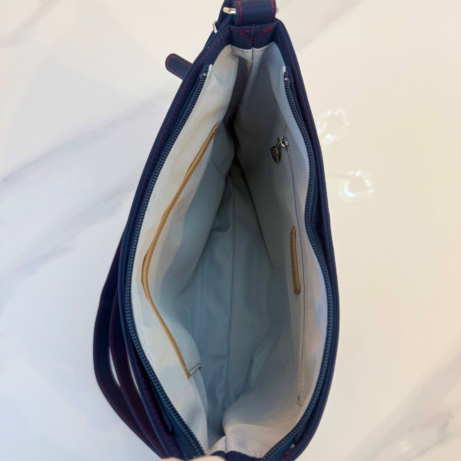極美品 Kitamura キタムラ ショルダーバッグ ネイビー 赤 ステッチ 