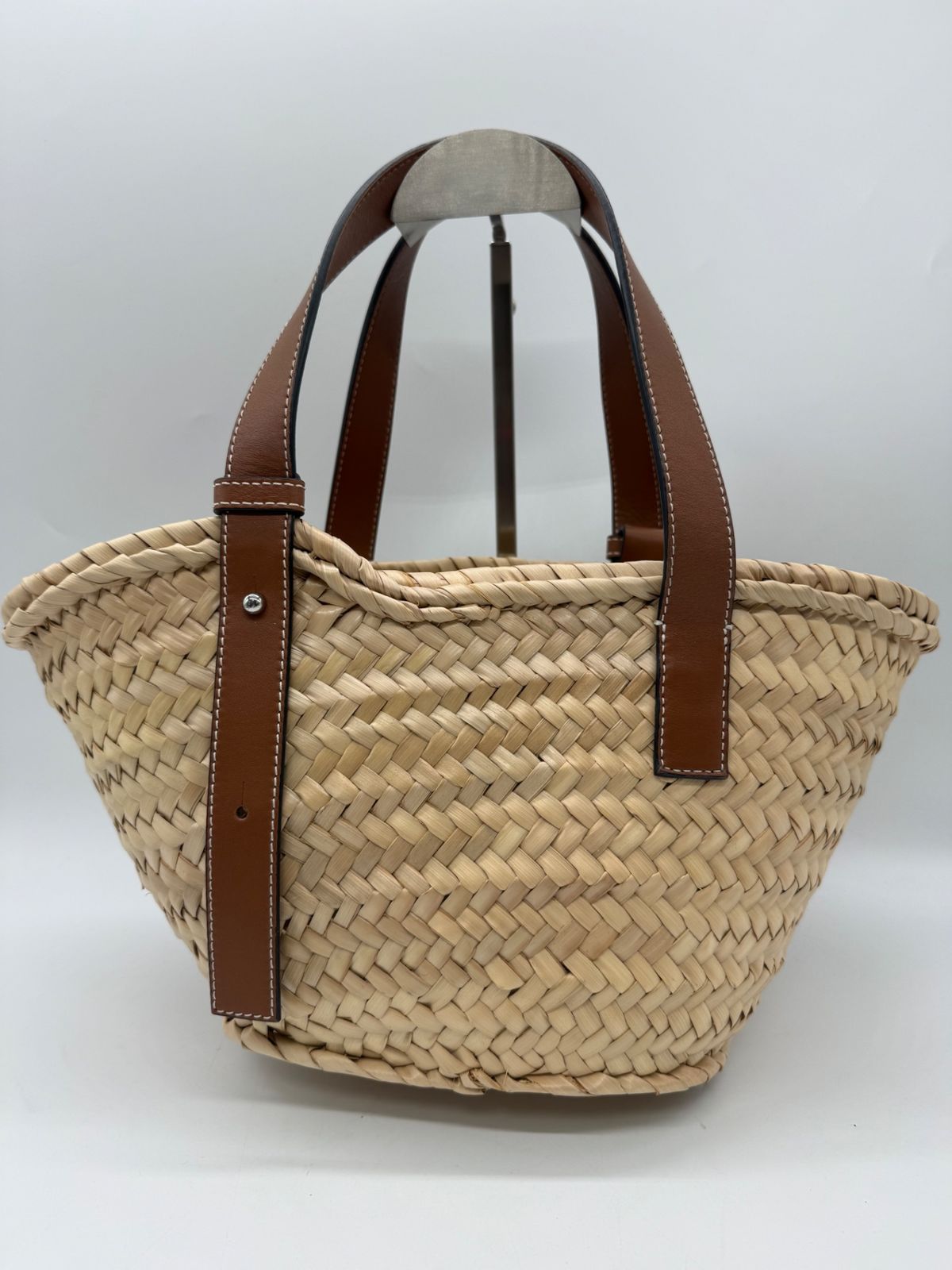 美品】LOEWE ロエベ スモール カゴ ロゴ ハンドバッグ P2268