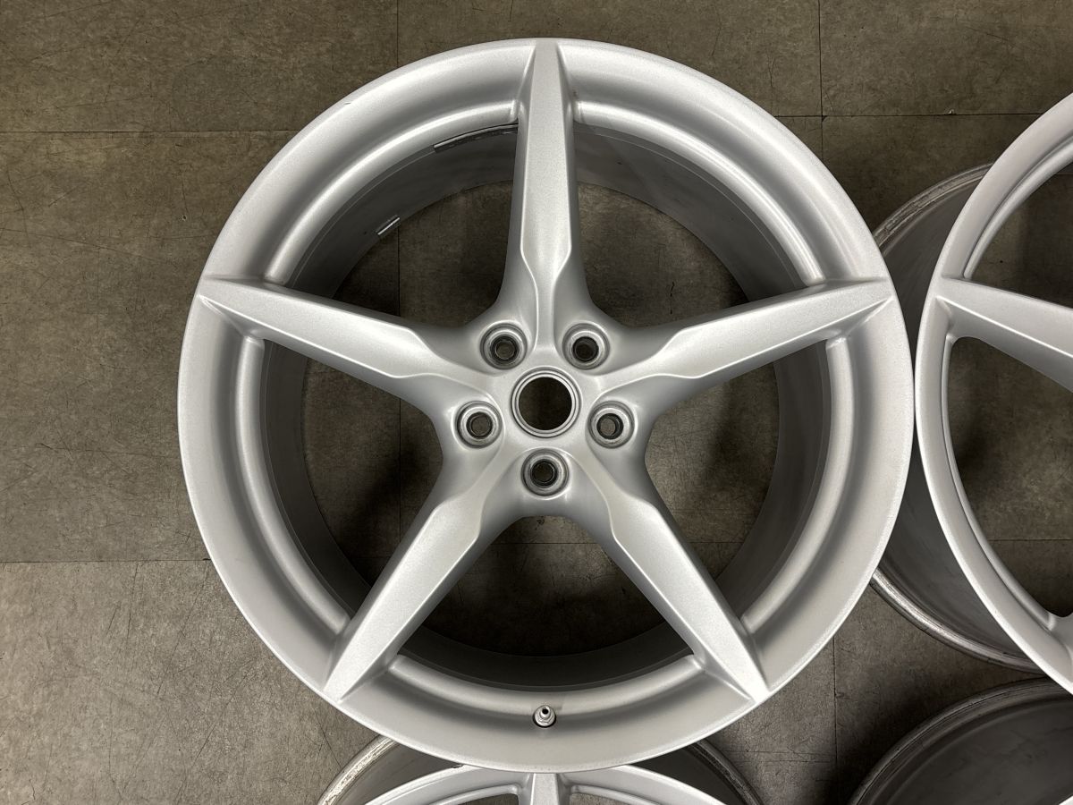 正規品】フェラーリ F8 スパイダー 純正 20in 9J +44.7 11J +38.5 