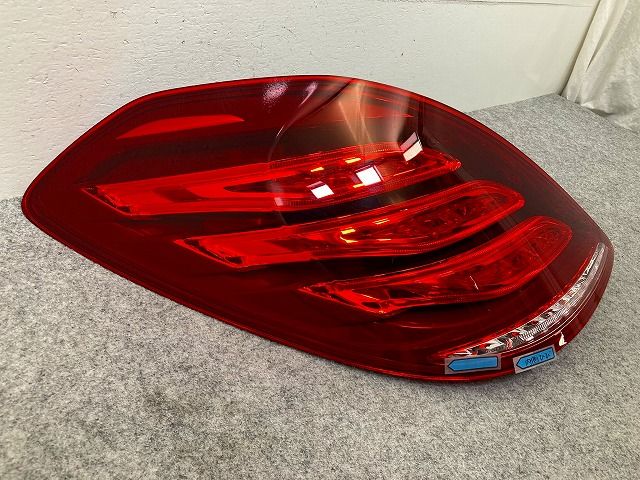 Sクラス W222 純正 前期 左 テールランプ/ライト/レンズ LED ULO 611041 メルセデスベンツ(148881)