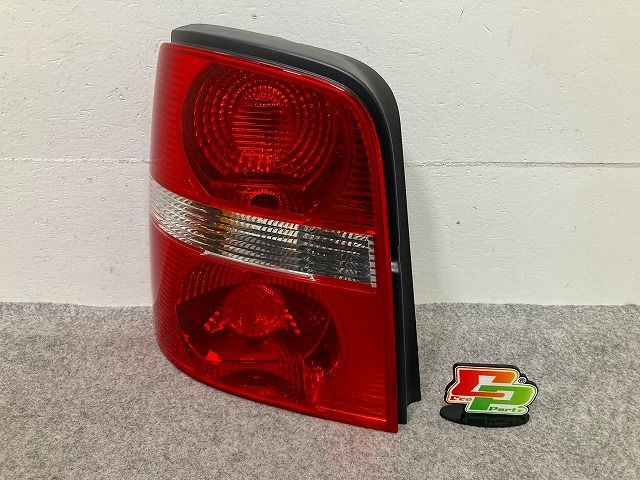 新品!トゥーラン 1T系 2004~ 純正 左 テールランプ/ライト/レンズ ハロゲン HELLA 1T0 945 257 1T0 945 095 G フォルクスワーゲン(148899)