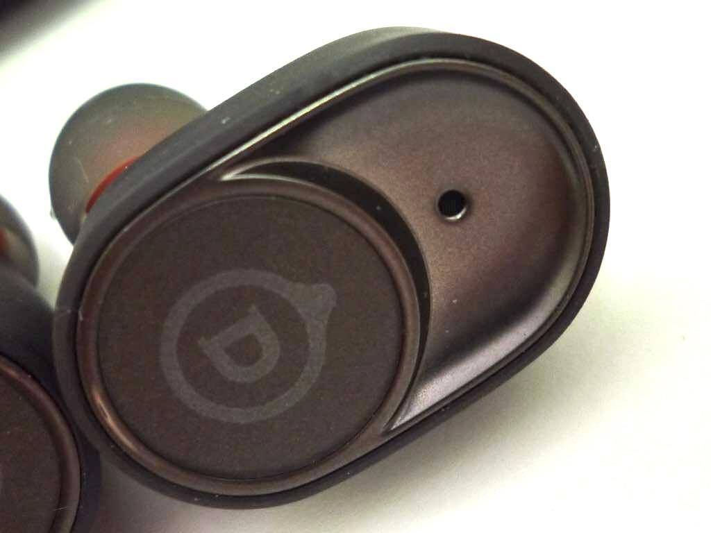 DEVIALET GEMINI 次世代 完全ワイヤレス イヤホン デビアレ アクティブノイズキャンセル 最高品質のサウンド ケース USB お買得 必見③ DEVIALET GEMINI 次世代 完全ワイヤレス イヤホン デビアレ アクティブノイズキャンセル 最高品質のサウンド ケース USB お買得 必見③