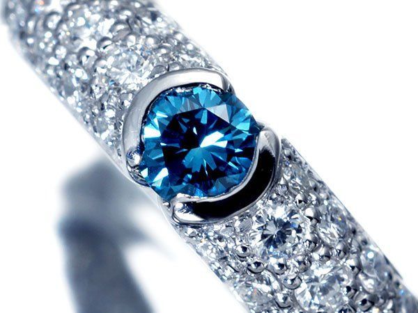 【ジュエリー極】極上青の輝き！天然ブルーダイヤモンド0.305ct＆天然クリアダイヤモンド0.71ct 超高級Pt900リング h8479zm【送料無料】