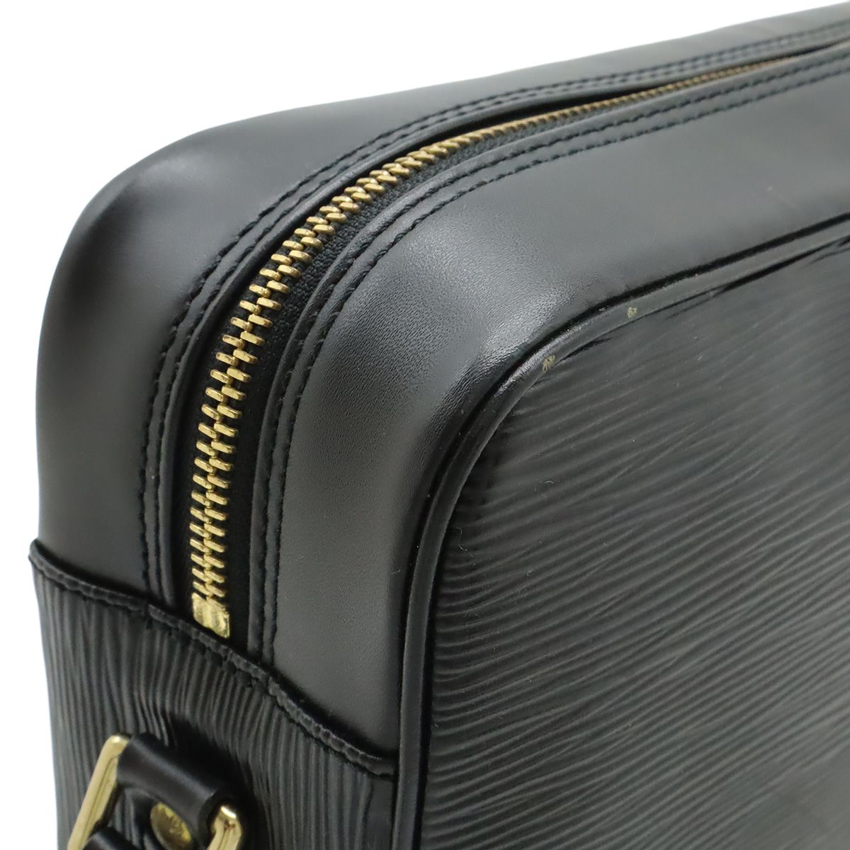 LOUIS VUITTON ルイ ヴィトン エピ トロカデロ27 ショルダーバッグ