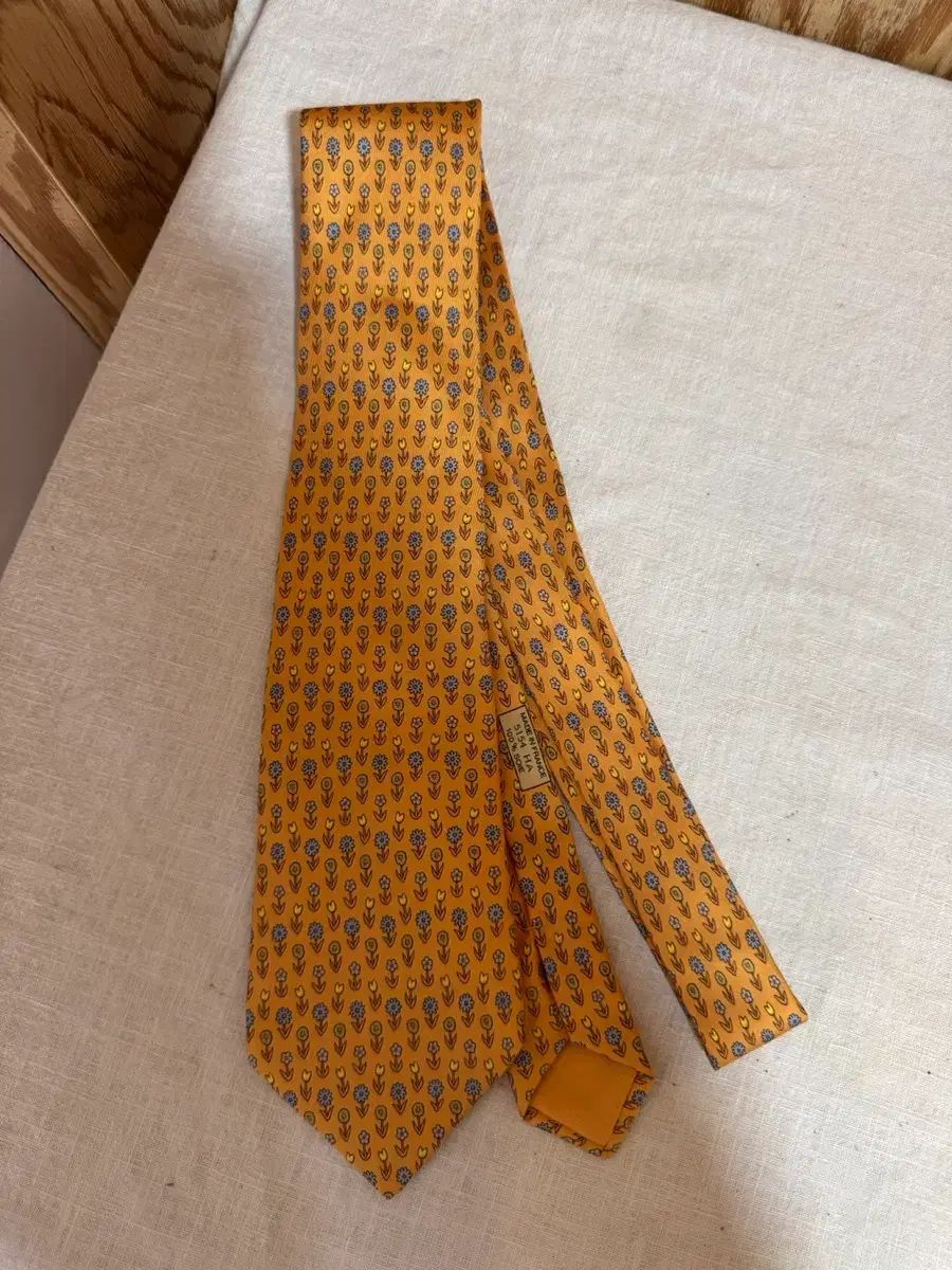 Hermes エルメス シルク ネックタイ (オレンジ)