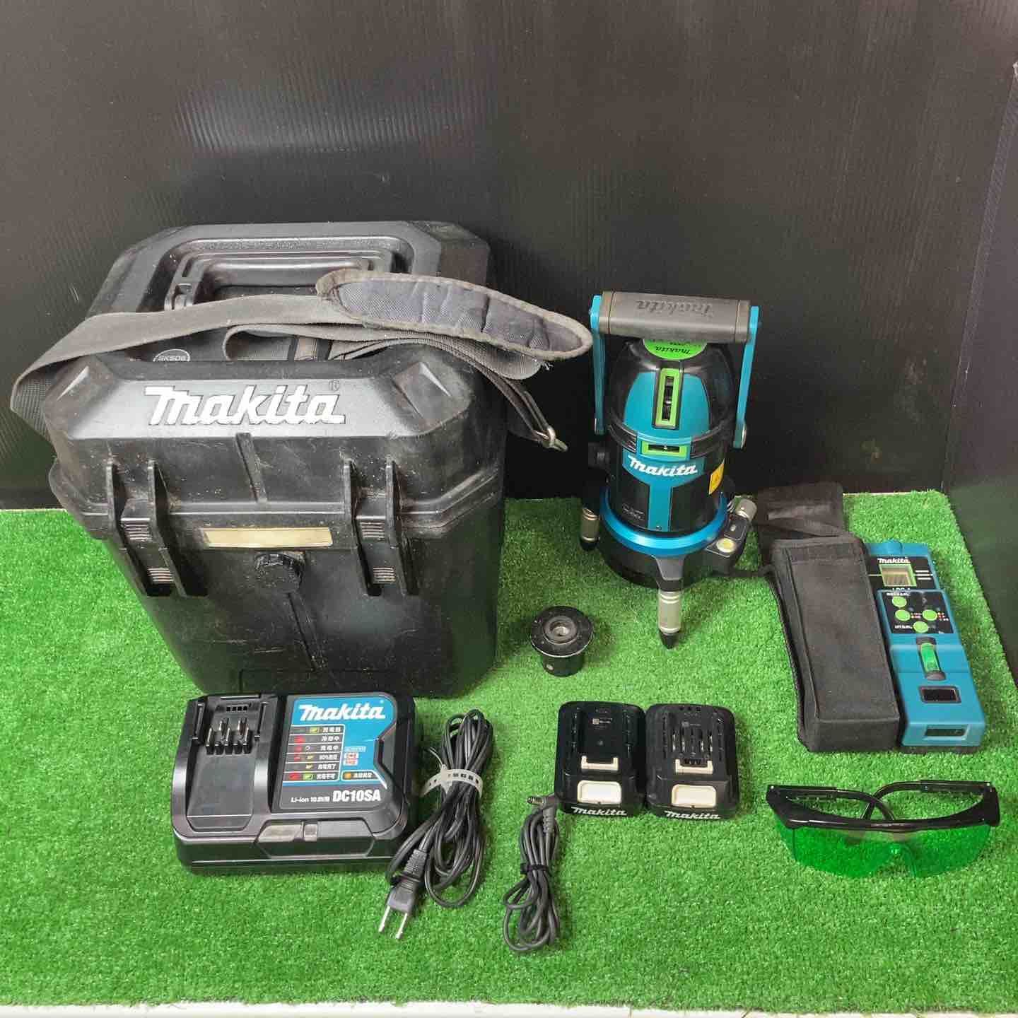 【中古品】◇マキタ(makita) フルライン 追尾 コードレスレーザー墨出し器 SK506GDZN (SK506GDN) ※足に破損箇所有り※【岩槻店】