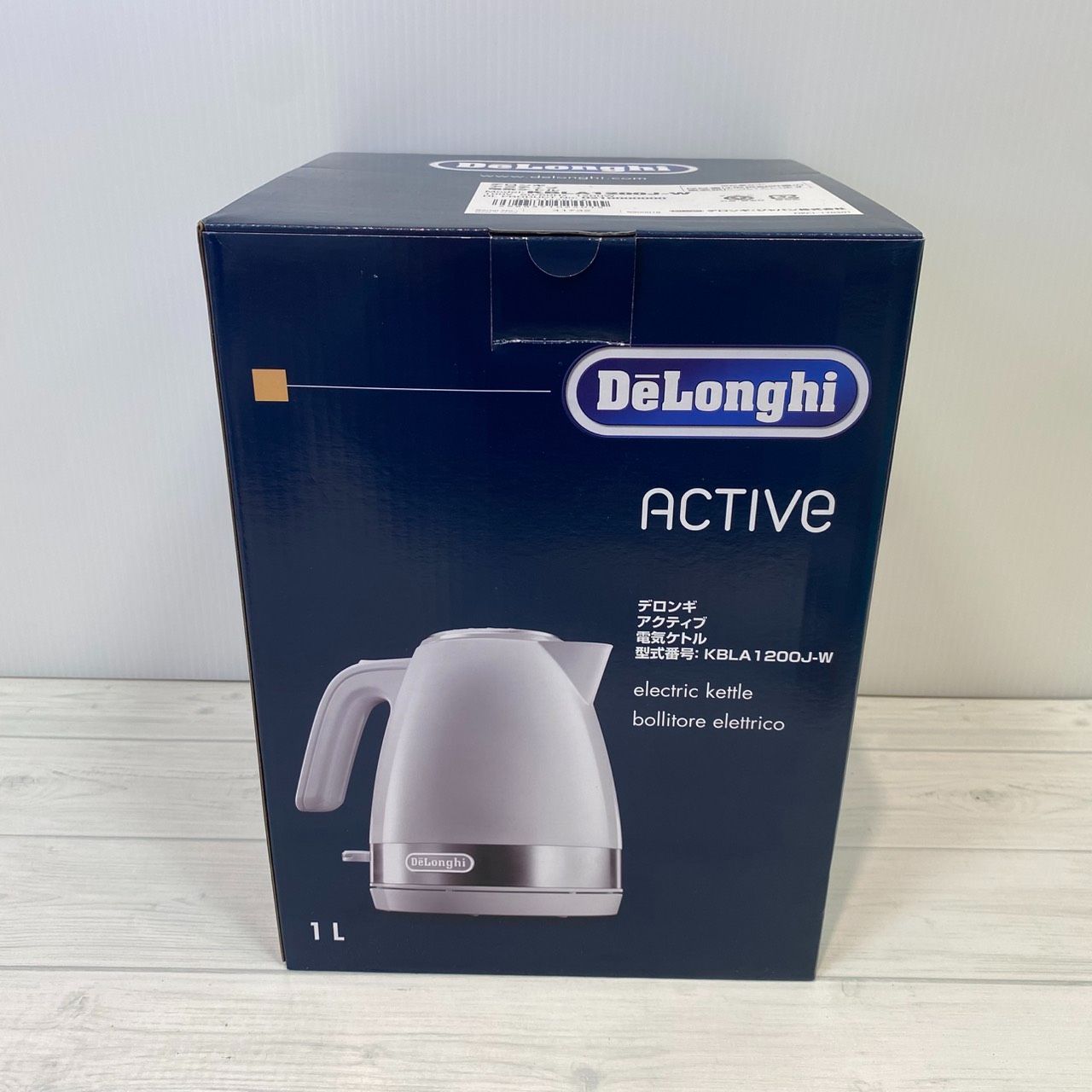 【塩】未使用 DELONGHI デロンギ 電気ケトル 1.0L KBLA1200J-W ホワイト【23634SK】E11