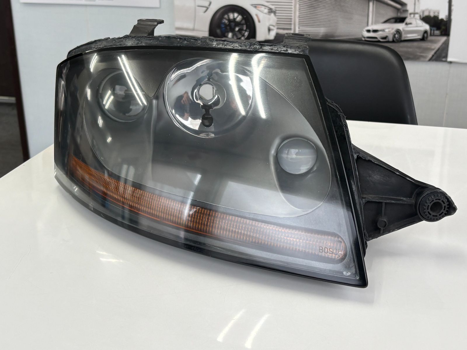 中古　アウディTT右ヘッドライト　8 NO 941 004BN
