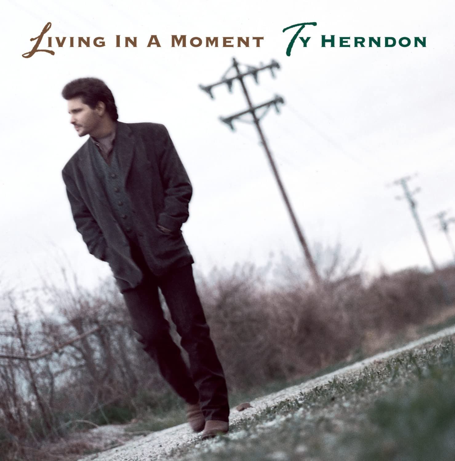 【CD】Living in a Moment