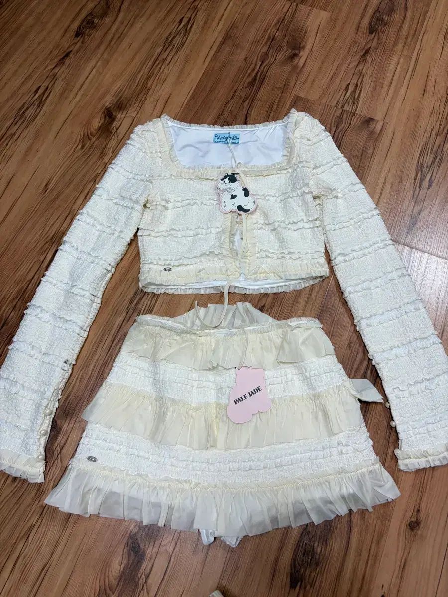 (タグ付き新品) ペイルジェイド フリル レース ボレロ カーディガン 1サイズ &スカート セット