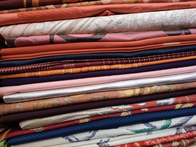 平和屋着物■名古屋帯 まとめて100点 孔雀 人物 更紗 花柄 作家物 辻が花 金彩 金銀糸 など 着用可能多数 未使用品あり 全て正絹 mmm933 平和屋本店□名古屋帯 まとめて100点 孔雀 更紗 花柄 本場筑前博多織