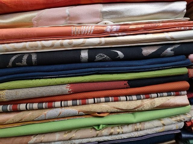 平和屋着物■名古屋帯 まとめて100点 孔雀 人物 更紗 花柄 作家物 辻が花 金彩 金銀糸 など 着用可能多数 未使用品あり 全て正絹 mmm933 平和屋本店□名古屋帯 まとめて100点 孔雀 更紗 花柄 本場筑前博多織