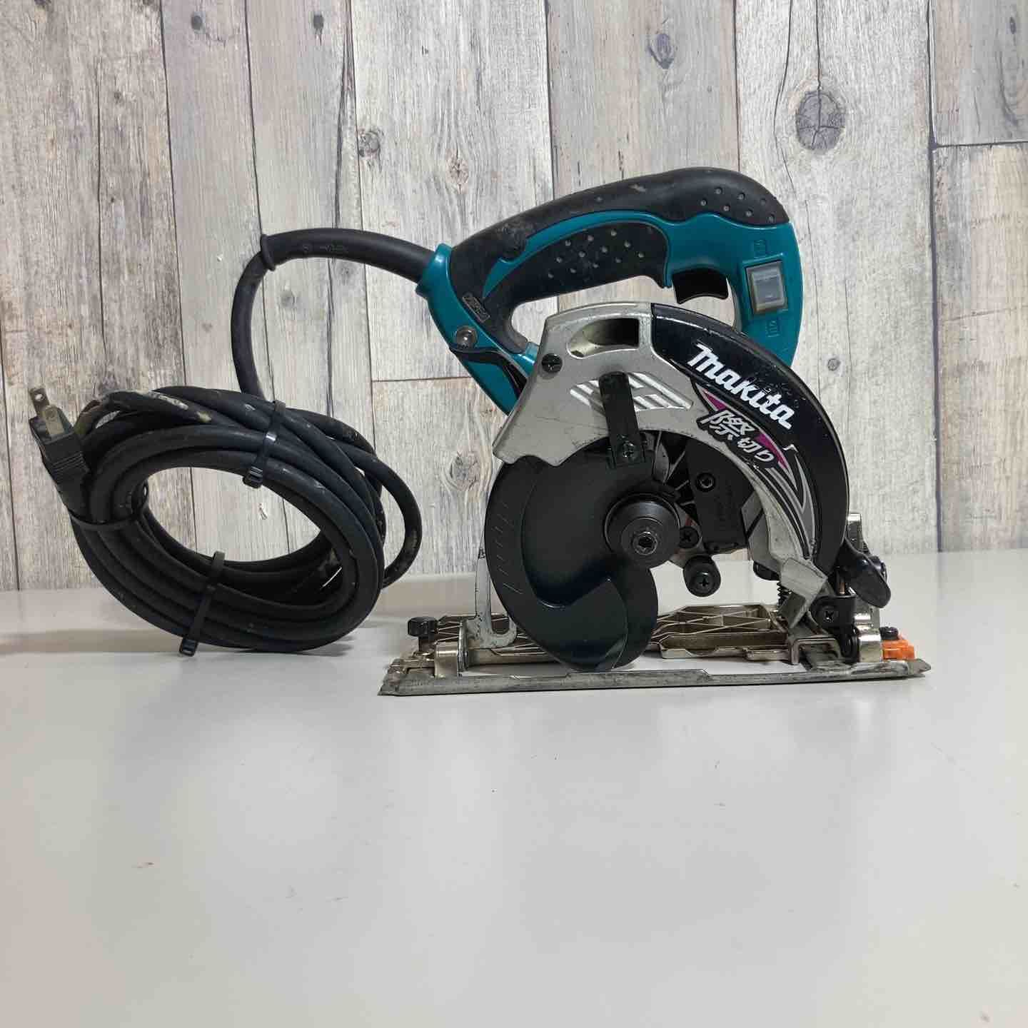 ★マキタ(makita) 125mm内装マルノコ 5241【戸田店】
