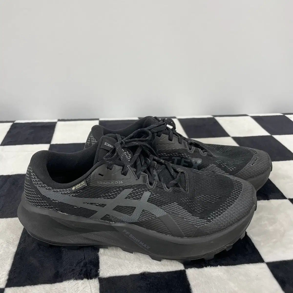 478) アシックス ゲル トラビコ 10 GORE-TEX スニーカー 275mm