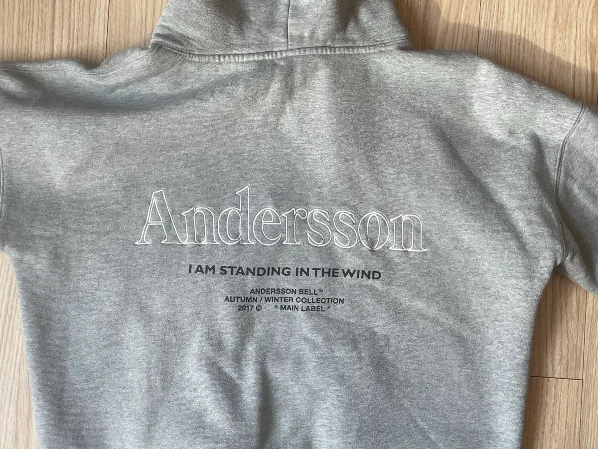 アンダースンベル WHO Tシャツ s