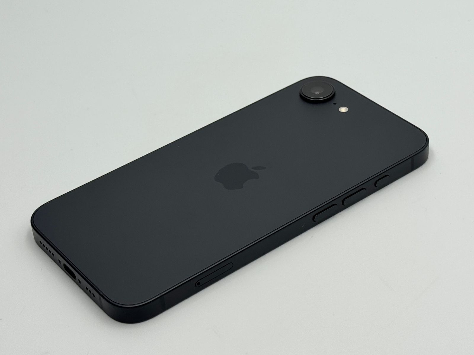 箱付きA】iPhone 16e 128GB ブラック バッテリー【100%】-ネット通販で購入