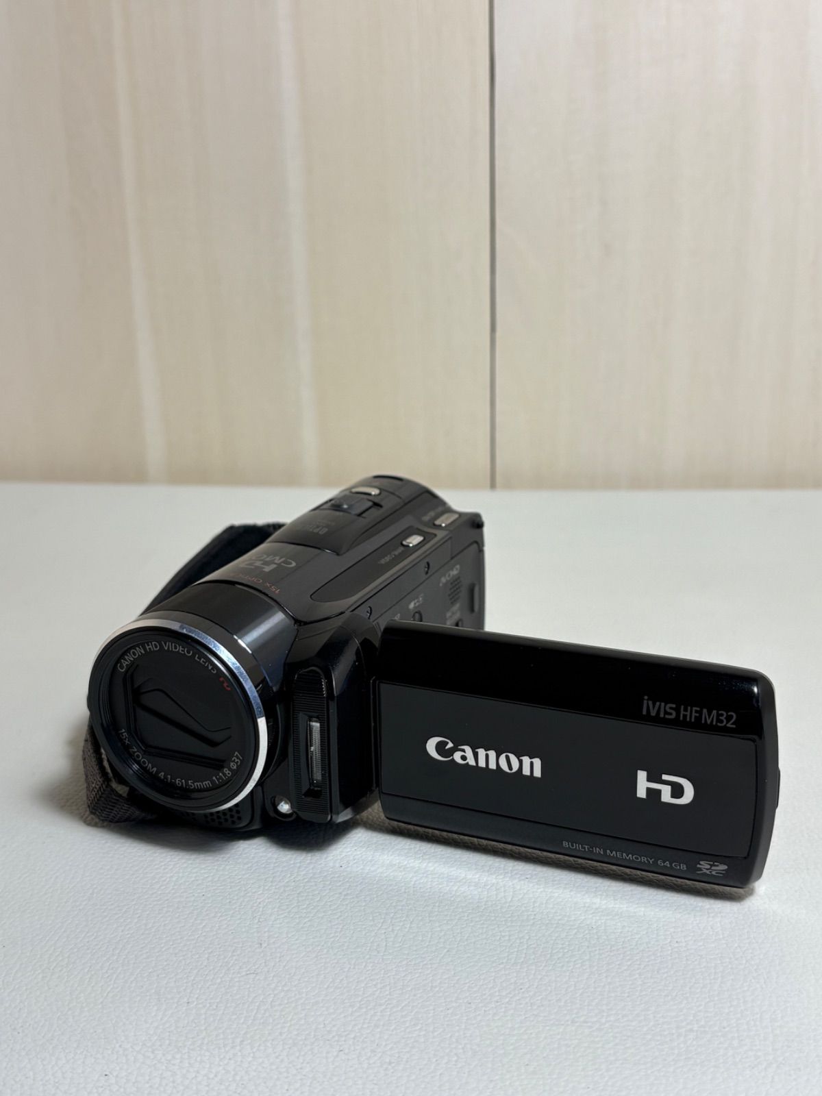 Canon キャノン iVIS HF M32 デジタルビデオカメラ【動作品】 Canon キャノン iVIS HF M32 デジタルビデオカメラ【動作品】